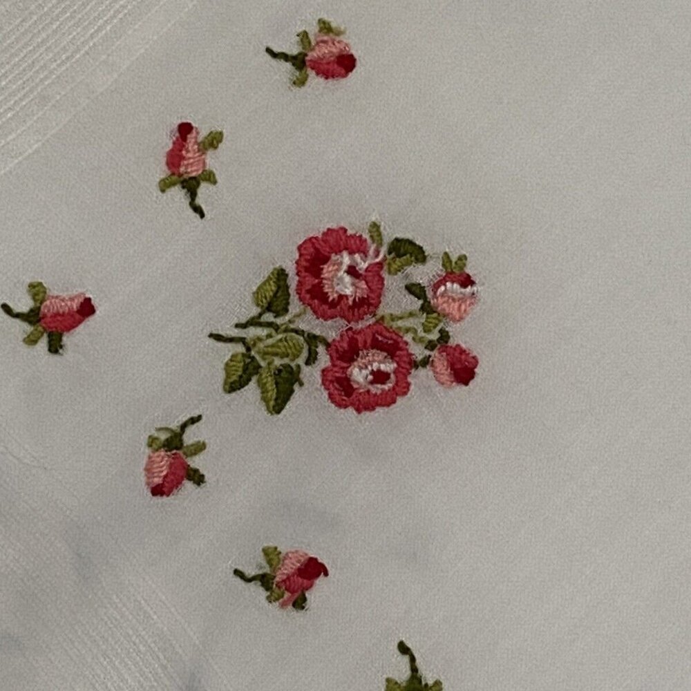 Vintage Mid Century Cotton Embroidered Red Roses Scarf Handkerchief‎ 11" Square - Picture 4 of 16
